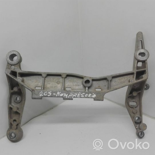 Volkswagen Touareg I Supporto del compressore ad aria dello pneumatico 7L0616879