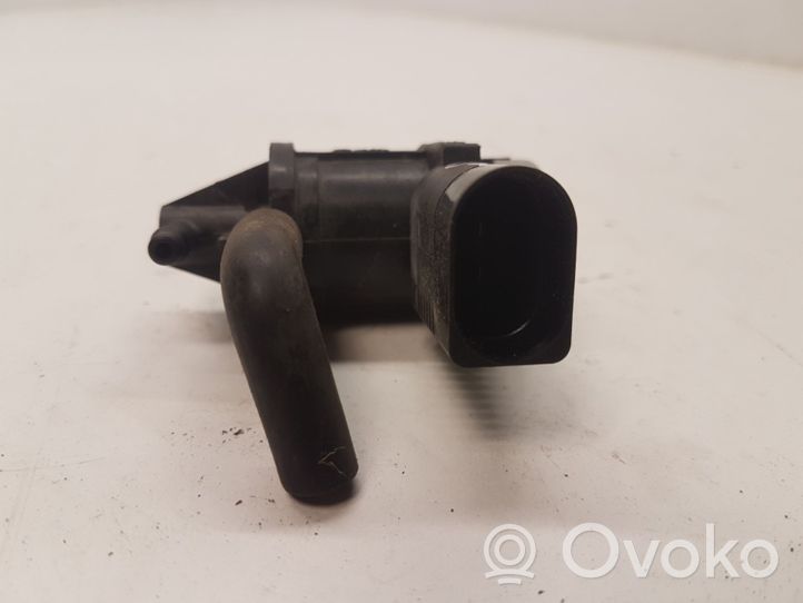 Audi A6 S6 C7 4G Valvola di depressione 1K0906283A