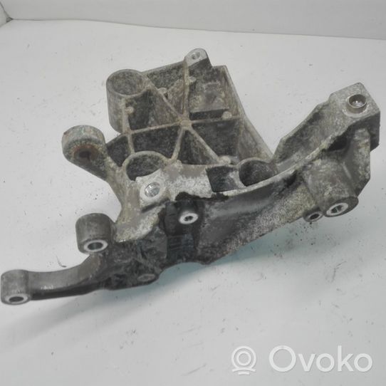 Audi A8 S8 D3 4E Supporto di montaggio della pompa del servosterzo 059145169P