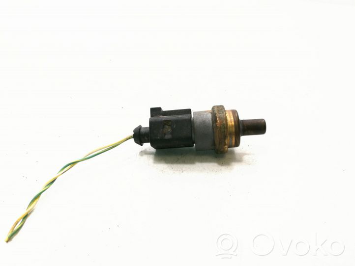 Audi A8 S8 D3 4E Sonde de température de liquide de refroidissement 06A919501A