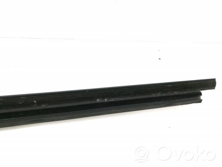 Audi A5 8T 8F Moulure de porte avant 8T0853284C