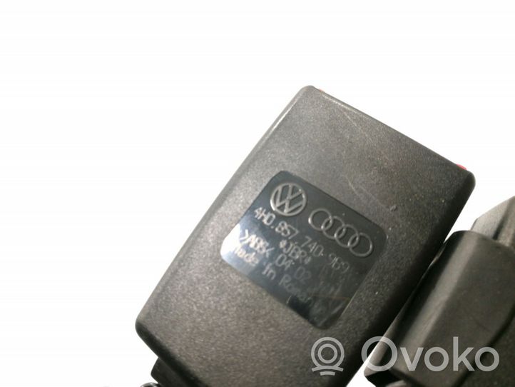 Audi A8 S8 D4 4H Klamra środkowego pasa bezpieczeństwa fotela tylnego 4H0857740