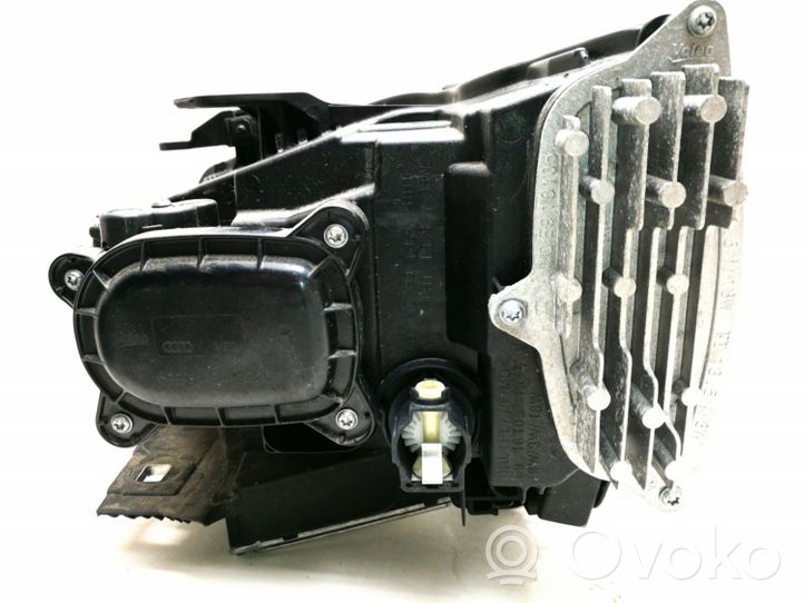 Audi Q2 - Lampa przednia 81A941034A