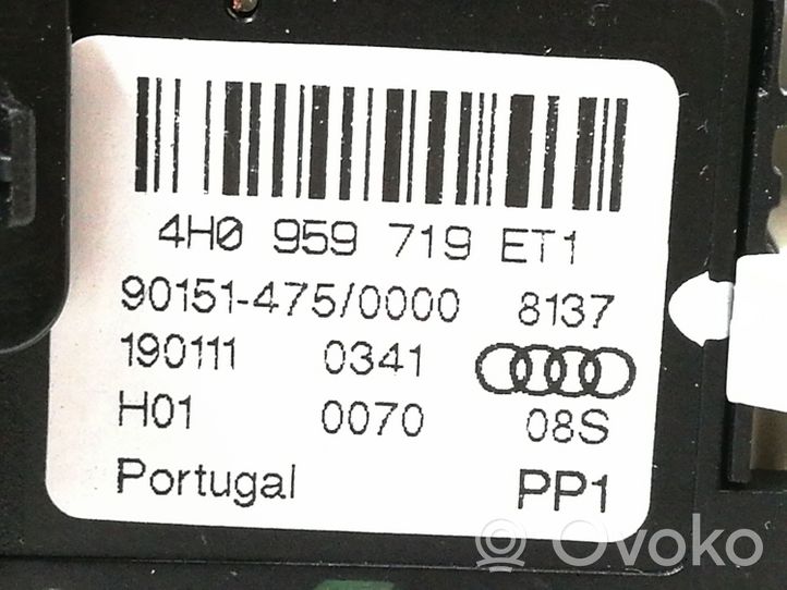 Audi A8 S8 D4 4H Etuistuimen valo 4H0947135BK