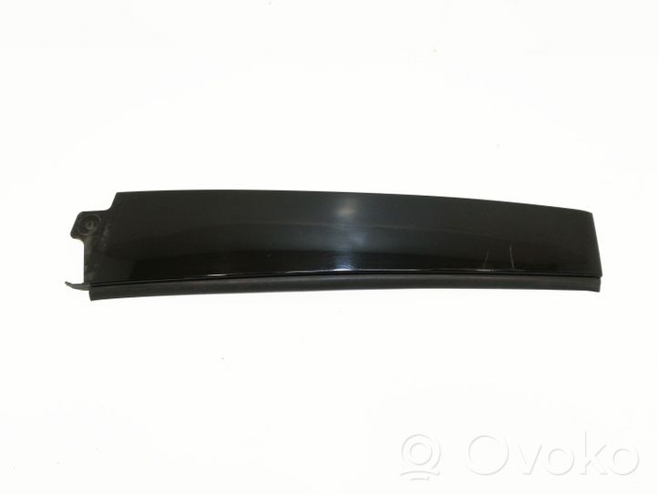 Audi Q3 8U Rivestimento modanatura del vetro della portiera posteriore 8U0839902