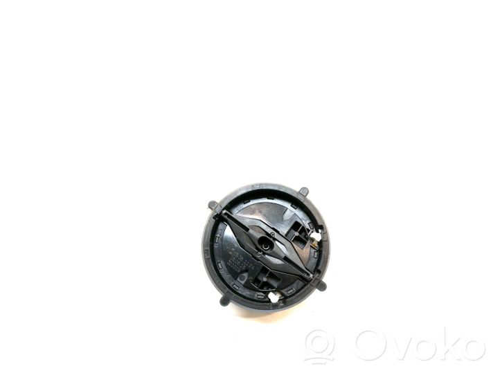 Audi Q3 8U Element lusterka bocznego drzwi przednich 98561