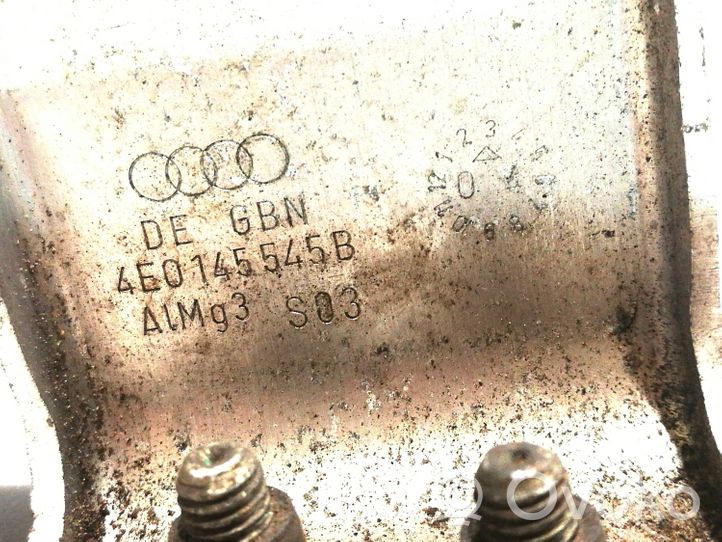 Audi A8 S8 D3 4E Support, tuyau de refroidissement intermédiaire 4E0145545B