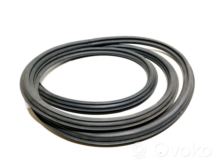 Audi Q3 8U Front door rubber seal 8U08313721