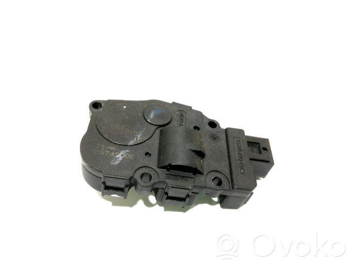 Audi RS4 Moteur / actionneur de volet de climatisation K9749006