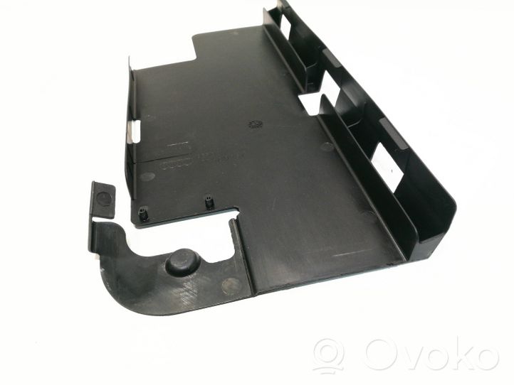 Audi A7 S7 4G Deckel Batteriekasten 8K0915429G