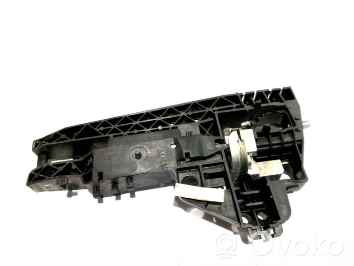 Audi Q5 SQ5 Laikiklis/ kronšteinas išorinės atidarymo rankenos galinių durų 4H0839886