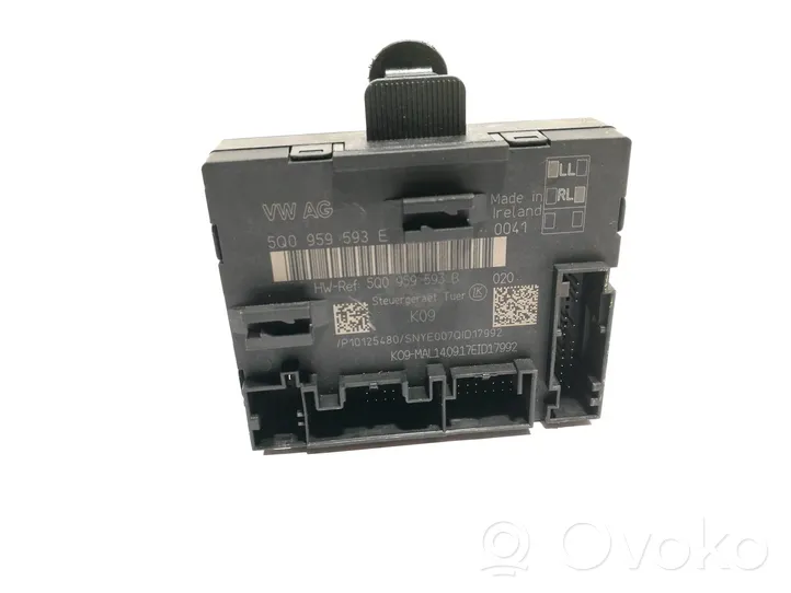 Audi Q2 - Oven ohjainlaite/moduuli 5Q0959593E