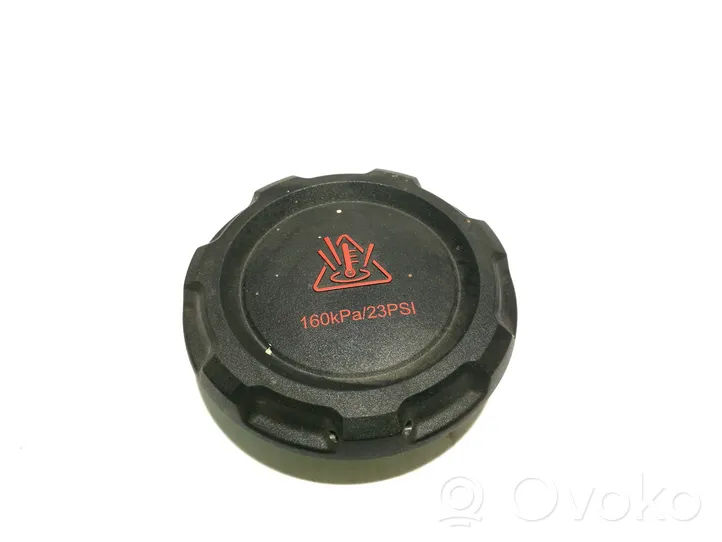 Audi Q2 - Vase d'expansion / bouchon de réservoir de liquide de refroidissement 2Q0121321A