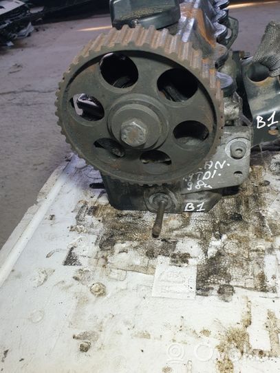 Volkswagen Sharan Engine head 028103373N