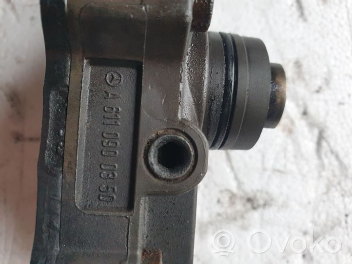 Mercedes-Benz C W203 Pompe d'injection de carburant à haute pression A6110900350