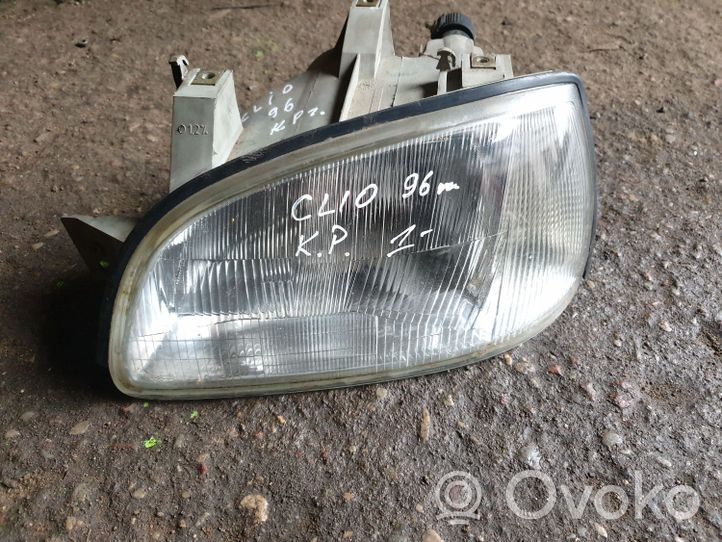 Renault Clio I Lampa przednia 