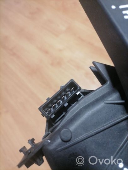 Volvo S80 Accelerator throttle pedal 30636004