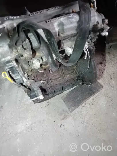 Mazda 323 Silnik / Komplet 