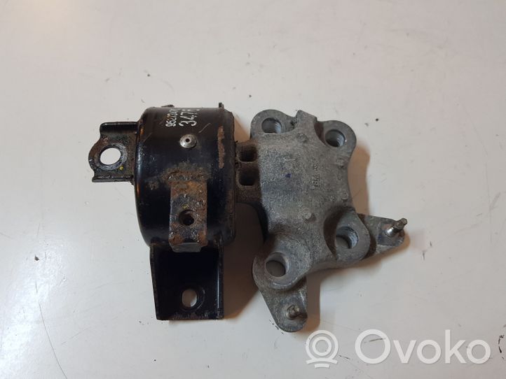 Buick Encore I Engine mount bracket 95273476