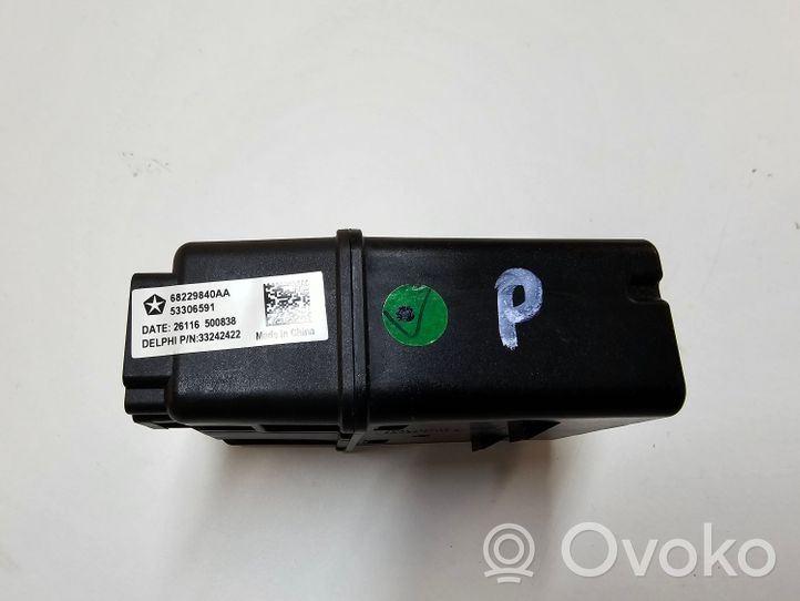 Chrysler Pacifica USB-pistokeliitin 68229840AA