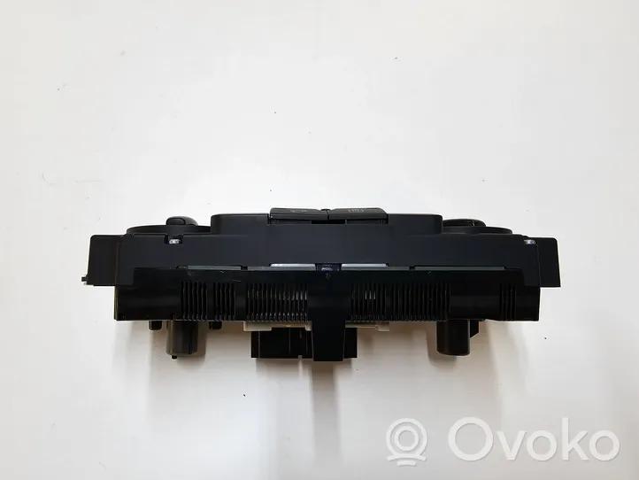 Volkswagen Tiguan Oro kondicionieriaus/ klimato/ pečiuko valdymo blokas (salone) 1K0820047HB