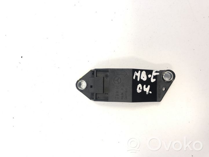 Mercedes-Benz E W211 Sensore d’urto/d'impatto apertura airbag A0018209326