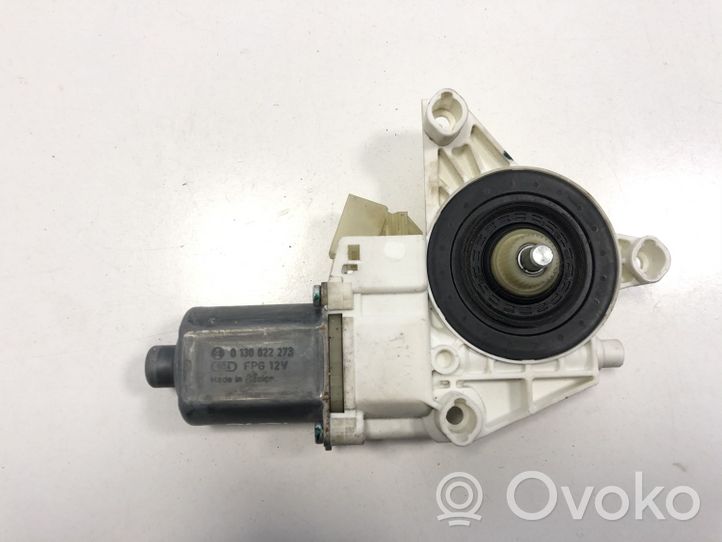 Mercedes-Benz R W251 Moteur de lève-vitre de porte avant 0130822279