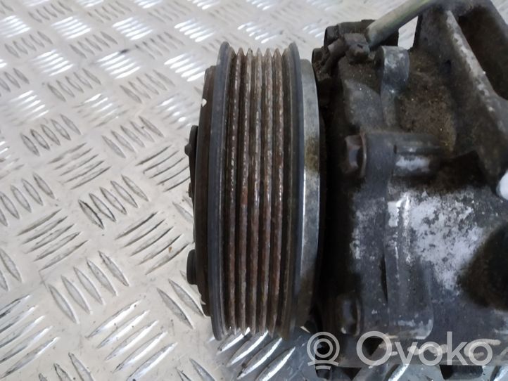 Volvo V50 Ilmastointilaitteen kompressorin pumppu (A/C) 1178207524