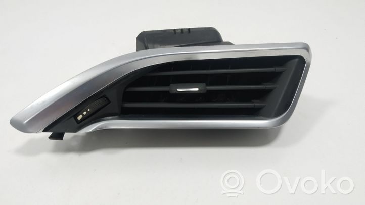 Peugeot 208 Dashboard side air vent grill/cover trim 9673131677