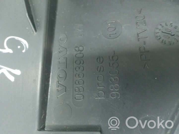 Volvo XC70 Rear door exterior handle/bracket 08663908