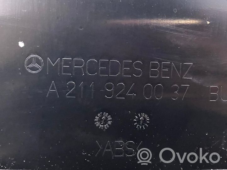 Mercedes-Benz CLS C219 Sedile posteriore A2119240037