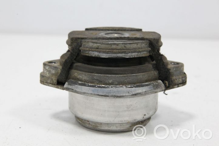 Audi A4 S4 B7 8E 8H Coussinet de boîte de vitesses 4B0399151M