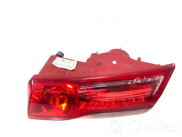 Renault Laguna III Luci posteriori del portellone del bagagliaio 265500006R