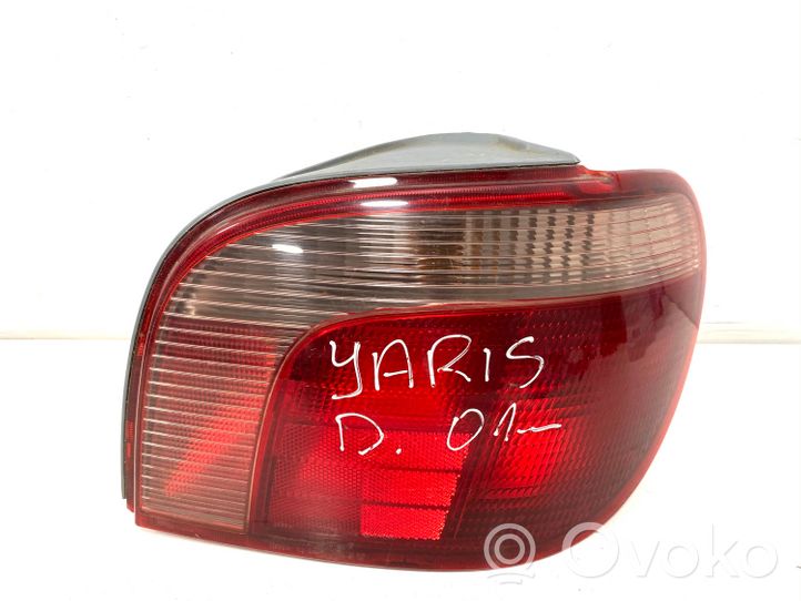 Toyota Yaris Lampa tylna 52004