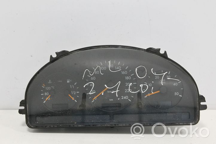 Mercedes-Benz ML W163 Tachimetro (quadro strumenti) A1635405811