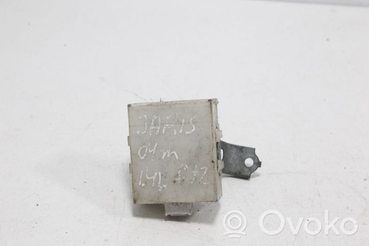 Toyota Yaris Oven keskuslukituksen ohjausyksikön moduuli 897410D020