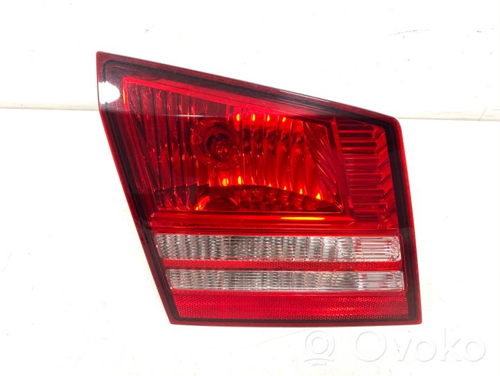 Dodge Journey Lampy tylnej klapy bagażnika 04806369AB