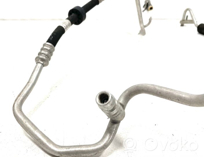 Mercedes-Benz E W212 Трубка (трубки)/ шланг (шланги) кондиционера воздуха A2128304215