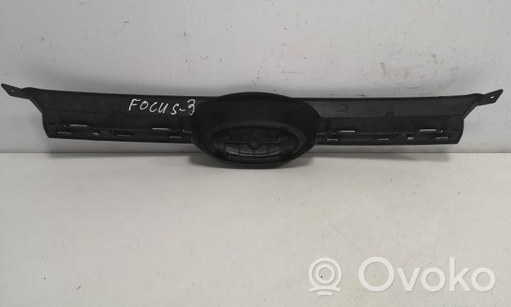 Ford Focus Maskownica / Grill / Atrapa górna chłodnicy BM51BA133B