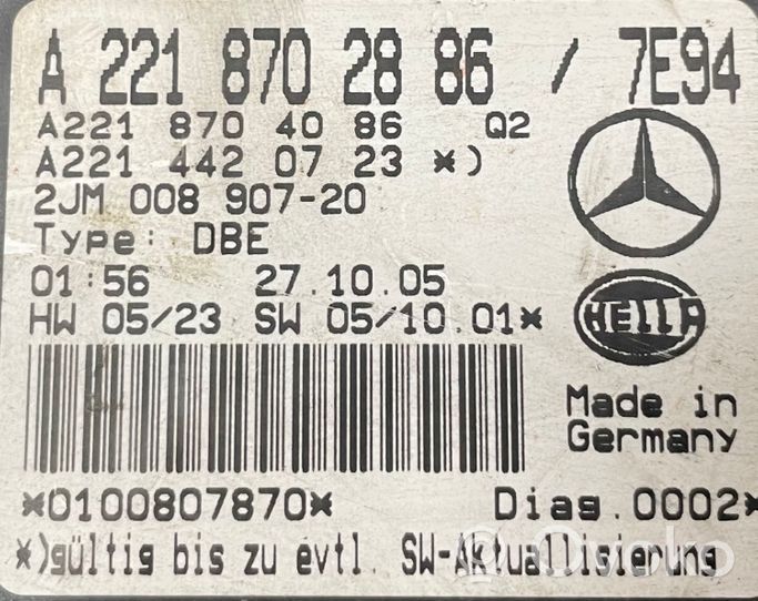 Mercedes-Benz S W221 Etuistuimen valo A2218702886
