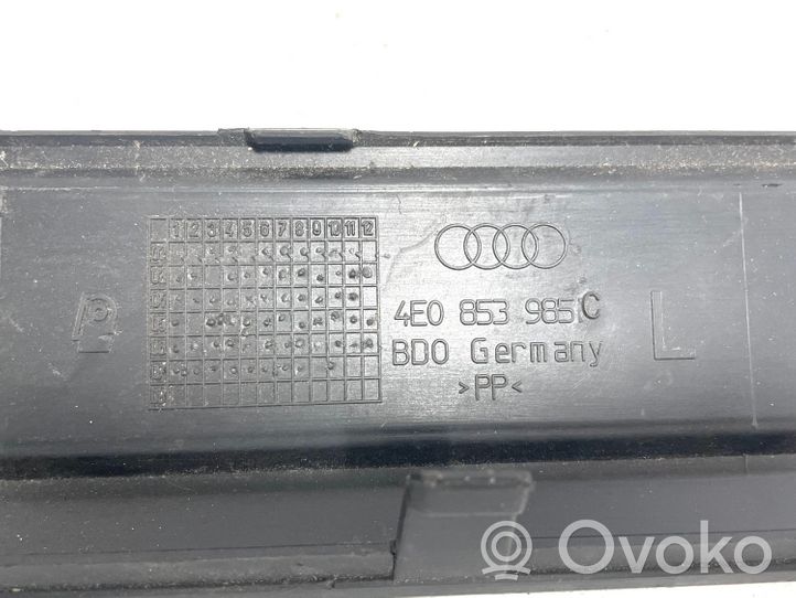 Audi A8 S8 D3 4E Galinio slenksčio apdaila (išorinė) 4E0853985C