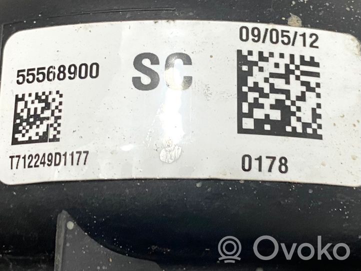 Opel Ampera Kolektor ssący 55568900