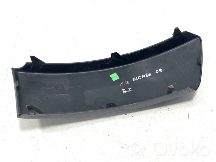 Citroen C4 I Picasso Kampinė priekinio bamperio dalis 9680404877