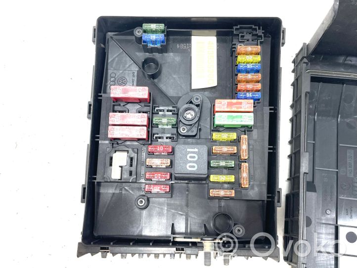 Volkswagen Golf VI Fuse module 1K0937125B