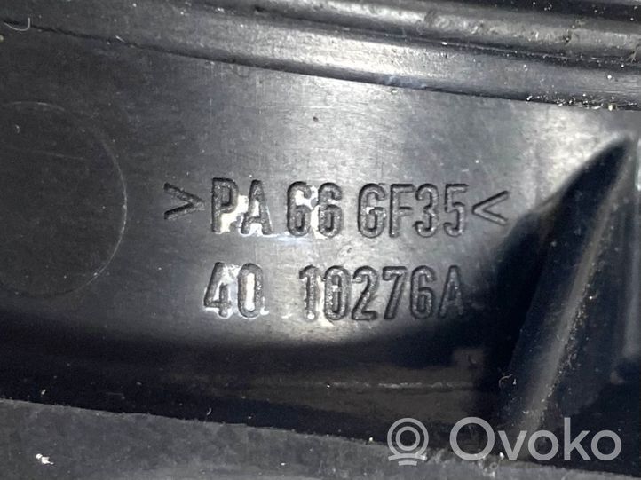 Mercedes-Benz E W211 Välijäähdyttimen putkien kannake A6420900144