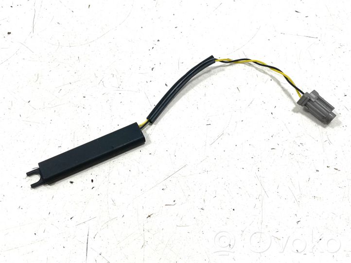 Nissan Qashqai Amplificateur d'antenne 5WK48774