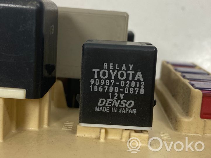 Toyota Yaris Verso Module de fusibles 8198050030