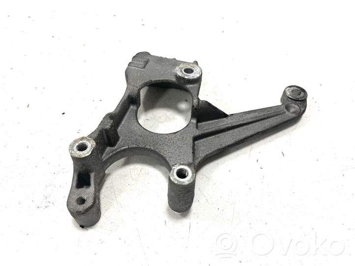 Opel Astra H Supporto della pompa del carburante DINEN1706