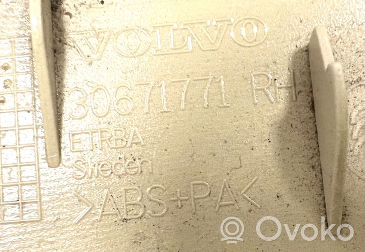 Volvo XC60 Oro grotelės gale 30671771