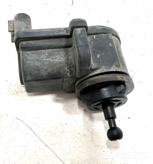 Mitsubishi Canter Motorino di regolazione assetto fari 93123